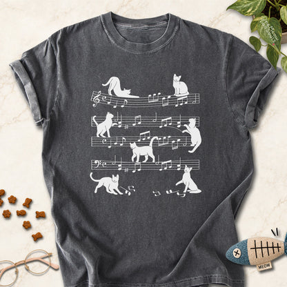 Pepper colored Comfort Colors 1717 cotton T-shirt, featuring a Cat music sheet funny cat design illustration. One Meow Two Souls brand.