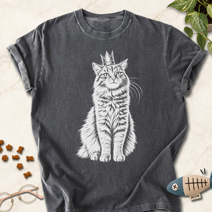 Pepper colored Comfort Colors 1717 cotton T-shirt, featuring a royal king cat design illustration. One Meow Two Souls brand.