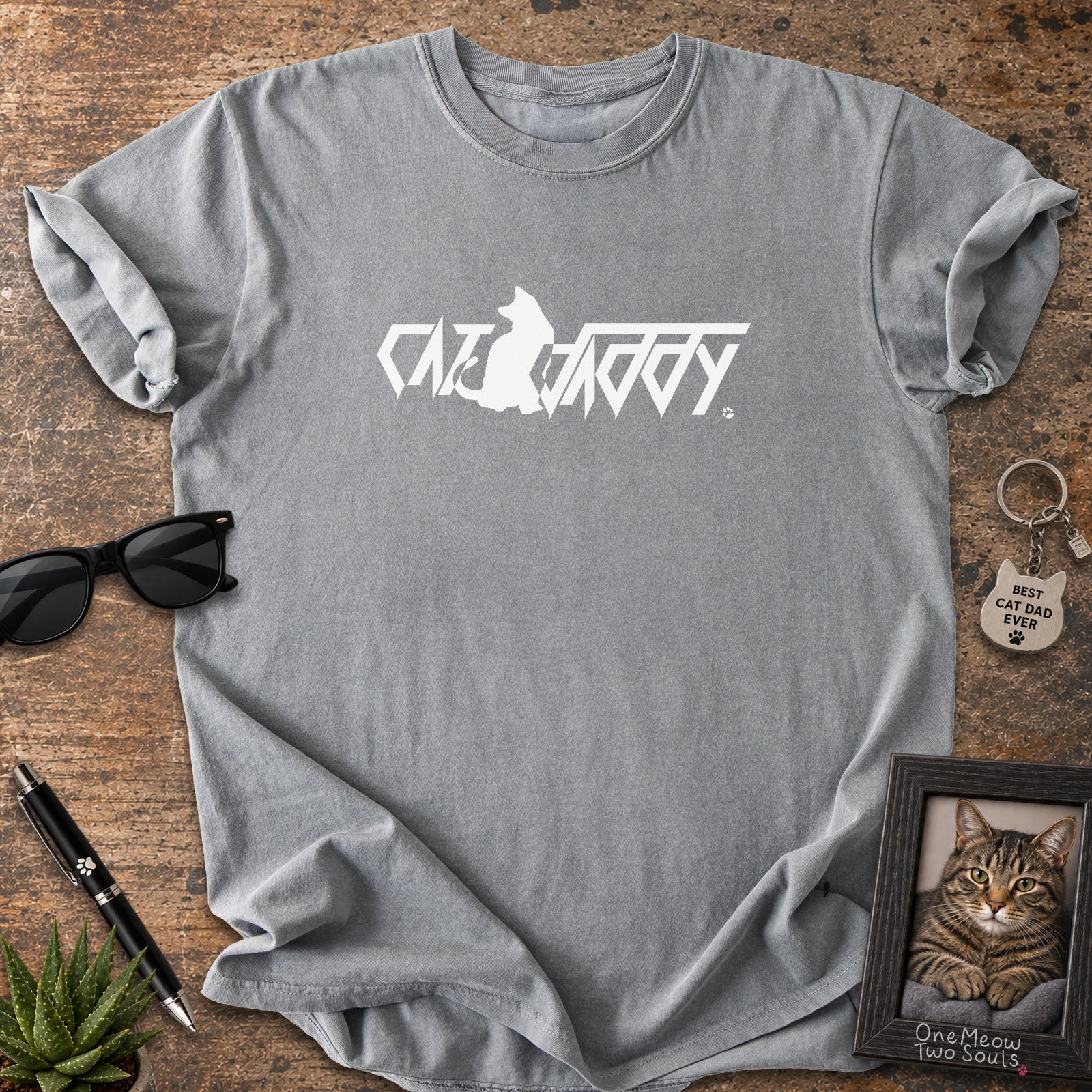 Grey Comfort Colors 1717 t-shirt with a "Cat Daddy" graphic. One Meow Two Souls brand.